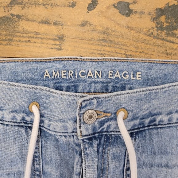 Women's American Eagle Cargo Jeans- Size 2 - Picture 3 of 6